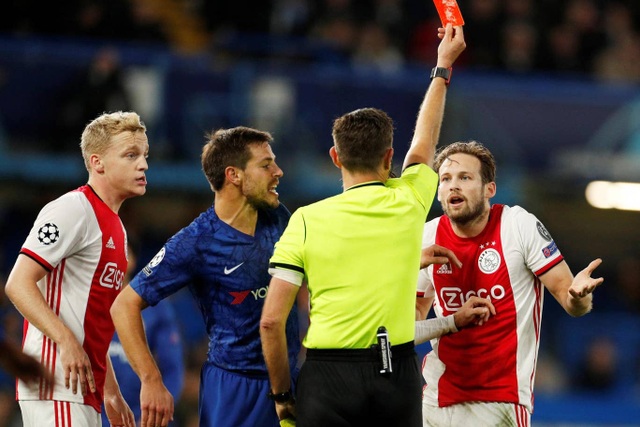 Những khoảnh khắc trong trận hòa đầy kinh ngạc giữa Chelsea và Ajax - 17 Những khoảnh khắc trong trận hòa đầy kinh ngạc giữa Chelsea và Ajax - 17