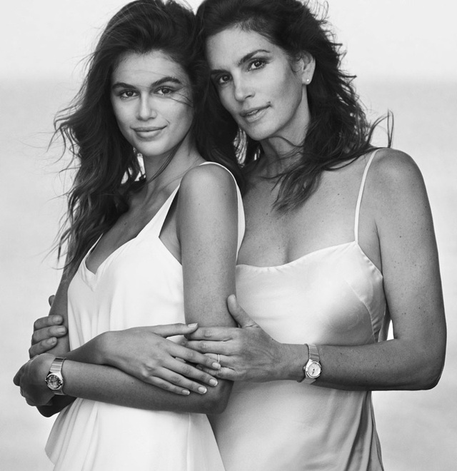 Con gái siêu mẫu Cindy Crawford hẹn hò “tình cũ” của Ariana Grande - 3 Con gái siêu mẫu Cindy Crawford hẹn hò “tình cũ” của Ariana Grande - 3