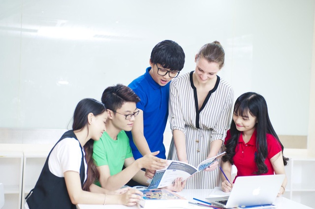 Khai trương cơ sở tại Bình Tân, VUS mang Anh ngữ chuẩn quốc tế ngay gần nhà - 2 Khai trương cơ sở tại Bình Tân, VUS mang Anh ngữ chuẩn quốc tế ngay gần nhà - 2