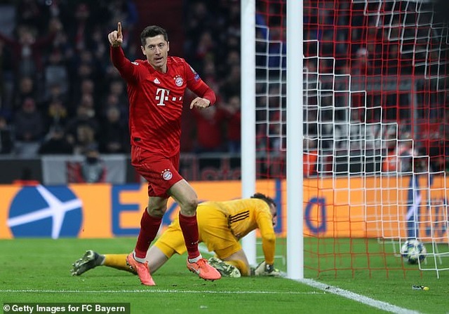 Lewandowski lập công, Bayern Munich giành vé đi tiếp ở Champions League - 4