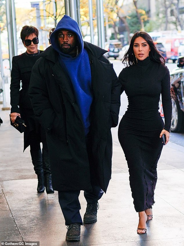 Chồng Kim Kardashian phải “lót tay” vợ 1 triệu USD để cùng... hợp tác