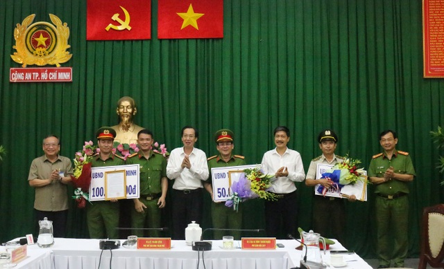 Hé lộ nguyên nhân Quân “xa lộ” bị truy sát - 1 Hé lộ nguyên nhân Quân “xa lộ” bị truy sát - 1