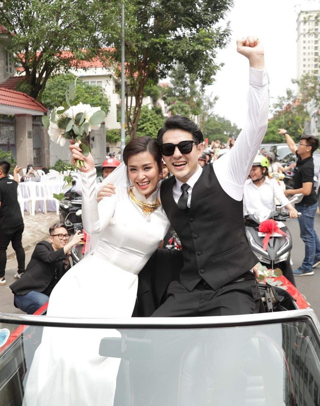 Top 3 đám cưới hào nhoáng nhất showbiz Việt năm 2019 - 6 Top 3 đám cưới hào nhoáng nhất showbiz Việt năm 2019 - 6