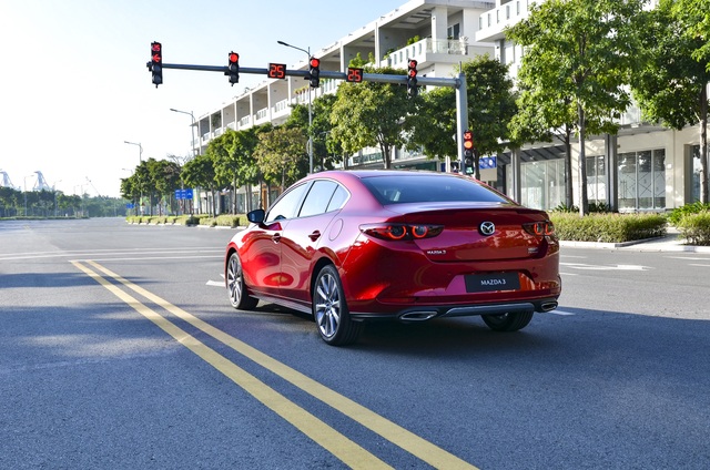 Bộ đôi hoàn toàn mới Mazda3 và Mazda3 Sport: Cạnh tranh không nằm ở giá - 5