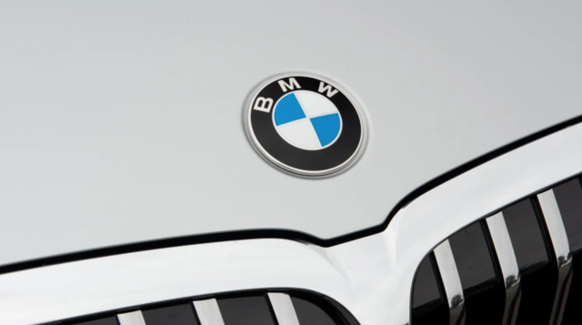 Hàng loạt xe BMW dính lỗi nghiêm trọng - 1