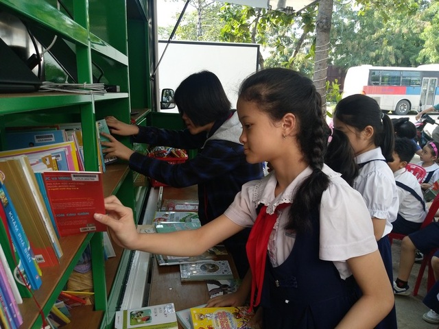 Đưa “Ánh sáng tri thức” đến các xã miền núi - 4 Đưa “Ánh sáng tri thức” đến các xã miền núi - 4