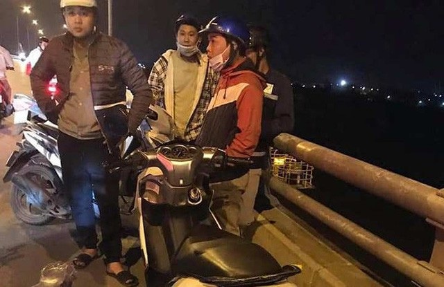 Từ những vụ mẹ tự tử cùng con: Điều gì khiến phụ nữ bế tắc đến mức bắt con chết theo mình? - 1 Từ những vụ mẹ tự tử cùng con: Điều gì khiến phụ nữ bế tắc đến mức bắt con chết theo mình? - 1
