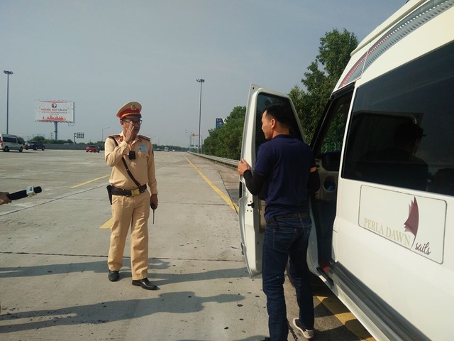 Hà Nội tăng cường xử lý lái xe vi phạm nồng độ cồn - 1 Hà Nội tăng cường xử lý lái xe vi phạm nồng độ cồn - 1