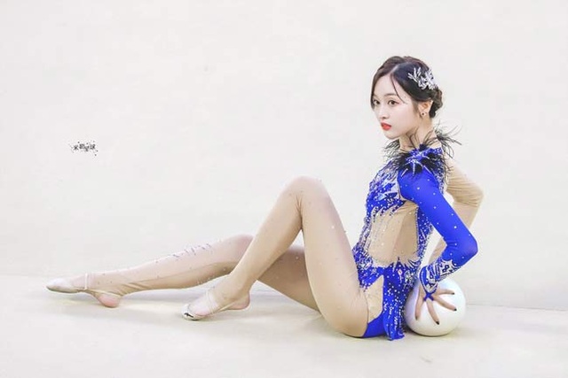 3 thiên nga xinh đẹp trên sàn thể dục - 7 3 thiên nga xinh đẹp trên sàn thể dục - 7