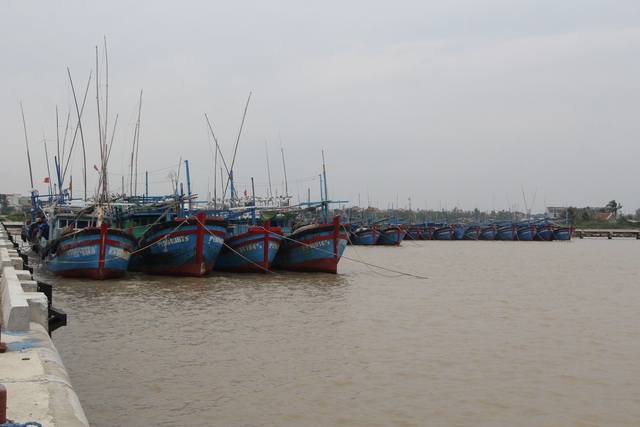 Phú Yên di dời hơn 30.000 dân trước bão số 6 - 11 Phú Yên di dời hơn 30.000 dân trước bão số 6 - 11