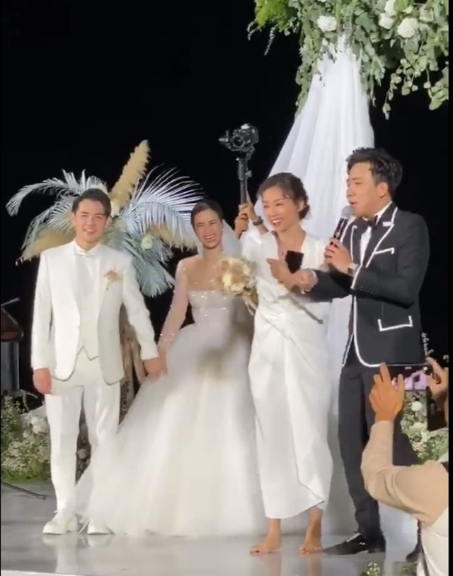 Hồ Ngọc Hà, Ngô Thanh Vân “tin vào tình yêu một lần nữa” nhờ Đông Nhi - 9 Hồ Ngọc Hà, Ngô Thanh Vân “tin vào tình yêu một lần nữa” nhờ Đông Nhi - 9