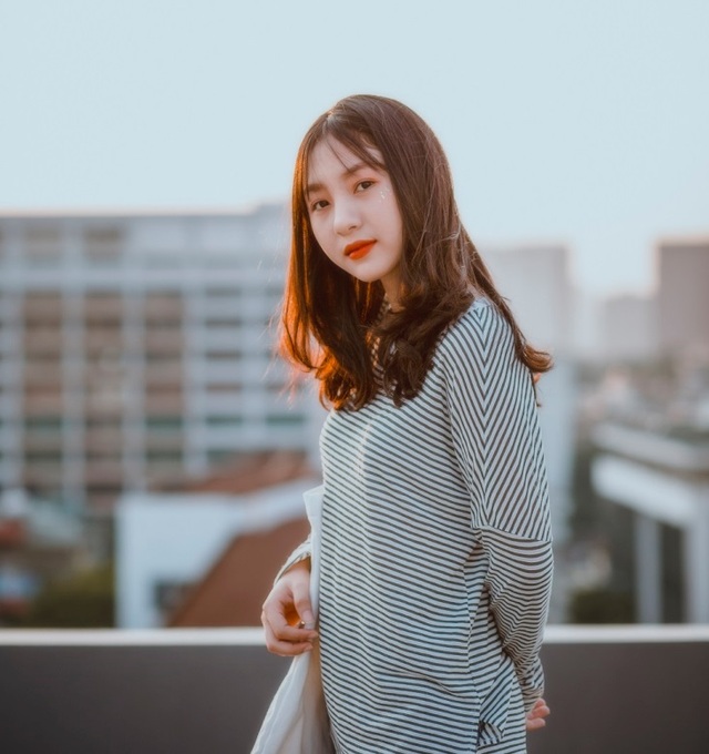 Nữ sinh xứ Nghệ mới vào đại học đã nổi rần rần vì vẻ ngoài tươi tắn - 3 Nữ sinh xứ Nghệ mới vào đại học đã nổi rần rần vì vẻ ngoài tươi tắn - 3