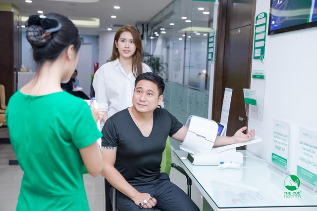 Vợ chồng diễn viên Minh Tiệp bất ngờ phát hiện cả “tá” bệnh khi đi khám sức khỏe - 1 Vợ chồng diễn viên Minh Tiệp bất ngờ phát hiện cả “tá” bệnh khi đi khám sức khỏe - 1