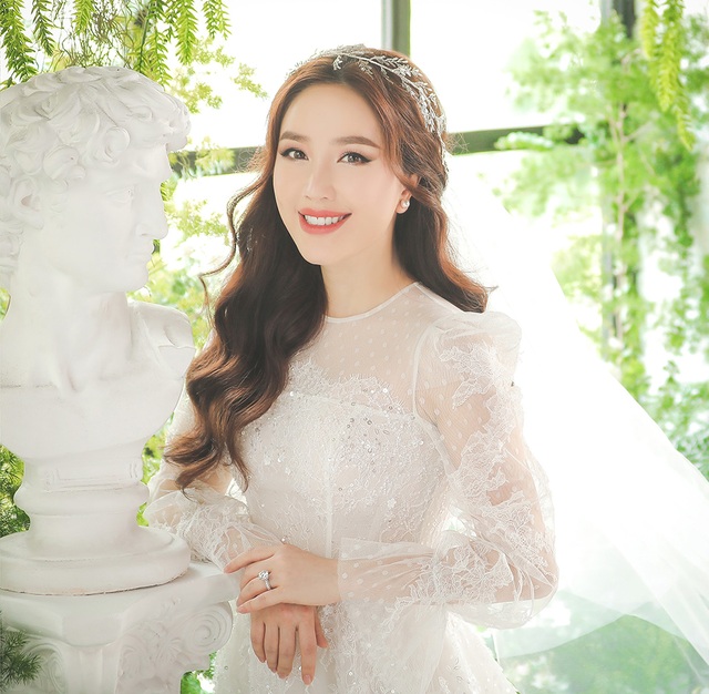 Bảo Thy xác nhận lên xe hoa, tiết lộ ảnh cưới cùng ông xã Phan Lĩnh - 3 Bảo Thy xác nhận lên xe hoa, tiết lộ ảnh cưới cùng ông xã Phan Lĩnh - 3