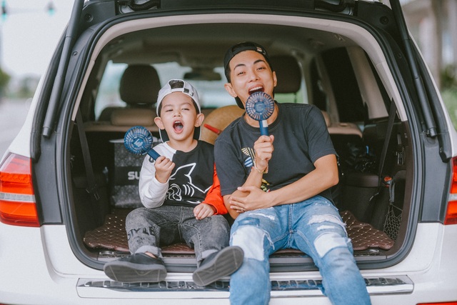 Khánh Thi tiết lộ tuổi thơ quậy phá như con trai - 2 Khánh Thi tiết lộ tuổi thơ quậy phá như con trai - 2