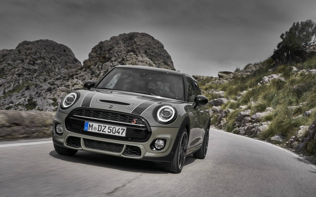 MINI Cooper S 5 cửa - Chất MINI trong từng chuyển động - 2