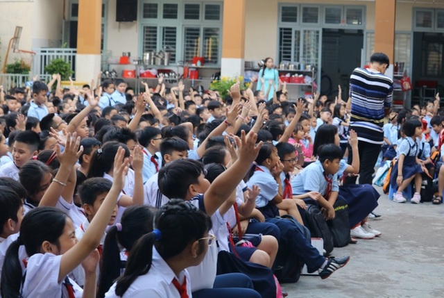 Lợi ích bất ngờ từ những cuộc thi tiếng Anh - 2 Lợi ích bất ngờ từ những cuộc thi tiếng Anh - 2