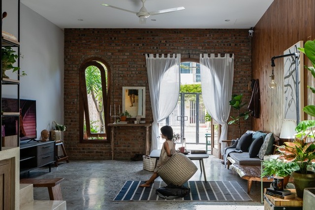 Nhà mặt tiền để mộc như tác phẩm nghệ thuật bị thôi miên ngay khi nhìn - 2 Nhà mặt tiền để mộc như tác phẩm nghệ thuật bị thôi miên ngay khi nhìn - 2