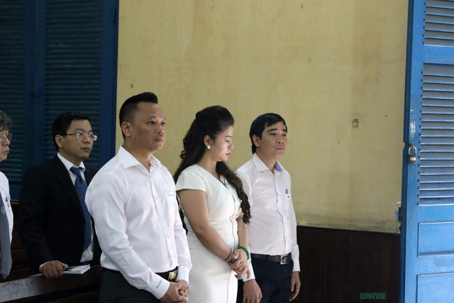 Rối beng việc chia tài sản ly hôn, ông Đặng Lê Nguyên Vũ than... đau khổ - 5 Rối beng việc chia tài sản ly hôn, ông Đặng Lê Nguyên Vũ than... đau khổ - 5