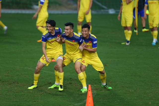 HLV Park Hang Seo lộ vẻ lo lắng trước trận gặp Thái Lan - 5