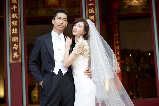 Lâm Chí Linh diện váy cưới triệu đô, “khóa môi” ông xã trong hôn lễ được chờ đợi - 4 Lâm Chí Linh diện váy cưới triệu đô, “khóa môi” ông xã trong hôn lễ được chờ đợi - 4