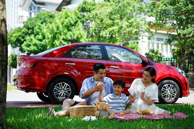 Kia Soluto: Xu hướng lựa chọn xe ô tô của gia đình trẻ - 5