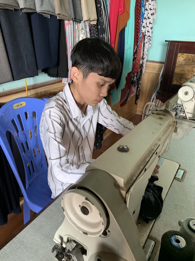 Gặp lại gia đình ông chủ hiệu may... như vừa trở về từ cõi âm - 7 Gặp lại gia đình ông chủ hiệu may... như vừa trở về từ cõi âm - 7