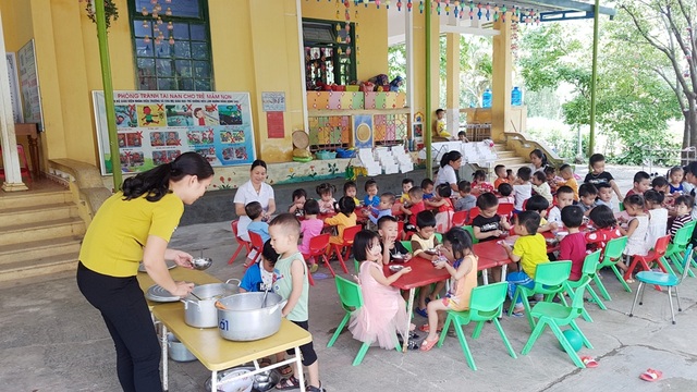 Cám cảnh học sinh mầm non học dưới… gầm cầu thang - 9 Cám cảnh học sinh mầm non học dưới… gầm cầu thang - 9