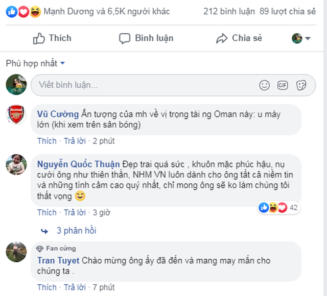 Trọng tài bắt trận Việt Nam – Thái Lan đội nón lá, “check-in” tại Hồ Gươm - 2 Trọng tài bắt trận Việt Nam – Thái Lan đội nón lá, “check-in” tại Hồ Gươm - 2