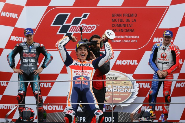 Marquez về nhất chặng, giúp Repsol Honda Team vô địch thế giới - 1