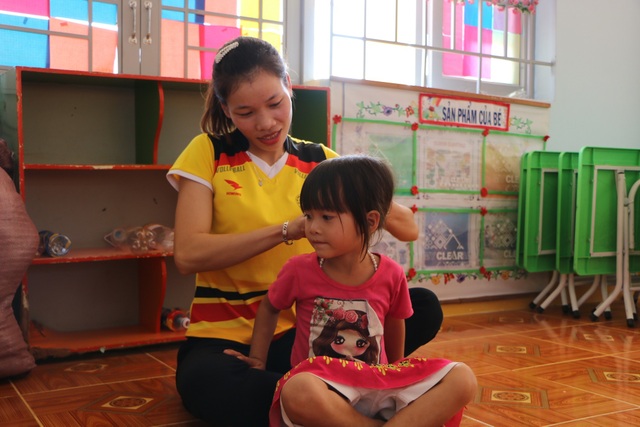 Hai cô giáo trẻ “gửi” tuổi thanh xuân ở nơi không điện, không sóng di động - 5 Hai cô giáo trẻ “gửi” tuổi thanh xuân ở nơi không điện, không sóng di động - 5
