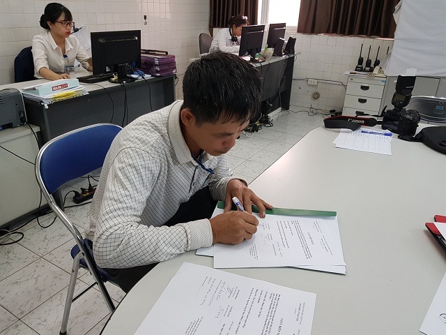 Xúc động tình cảm của bạn đọc Dân trí nấu cơm mang vào viện chăm sóc 2 anh em - 3 Xúc động tình cảm của bạn đọc Dân trí nấu cơm mang vào viện chăm sóc 2 anh em - 3