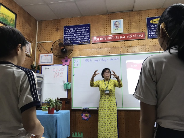 Cô giáo khi thương, giận học trò đành “tự hét toáng lên cho mình nghe” - 3 Cô giáo khi thương, giận học trò đành “tự hét toáng lên cho mình nghe” - 3