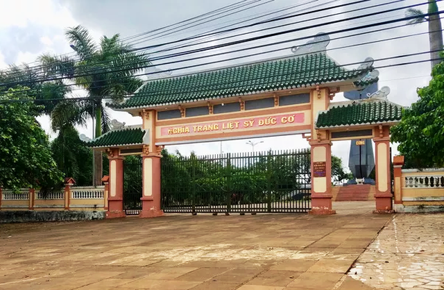 Chủ tịch huyện “tiếp tay” cho cấp dưới trục lợi tiền ngân sách xây nghĩa trang - 1 Chủ tịch huyện “tiếp tay” cho cấp dưới trục lợi tiền ngân sách xây nghĩa trang - 1