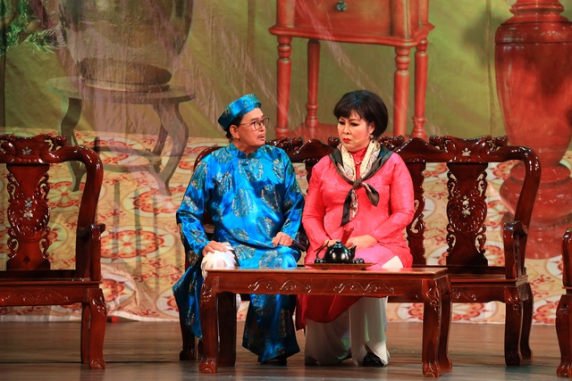 NSND Hồng Vân thấy “ngợp” khi tham gia vở cải lương kinh điển “Lan và Điệp” - 1 NSND Hồng Vân thấy “ngợp” khi tham gia vở cải lương kinh điển “Lan và Điệp” - 1
