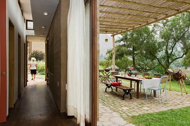 Nhà gỗ đất sét ngoài nhìn đơn giản trong có vẻ đẹp gây nghiện - 4 Nhà gỗ đất sét ngoài nhìn đơn giản trong có vẻ đẹp gây nghiện - 4