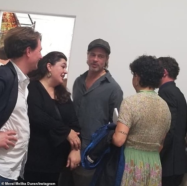 Brad Pitt bị phát hiện hò hẹn với nữ diễn viên kém 25 tuổi - 2 Brad Pitt bị phát hiện hò hẹn với nữ diễn viên kém 25 tuổi - 2