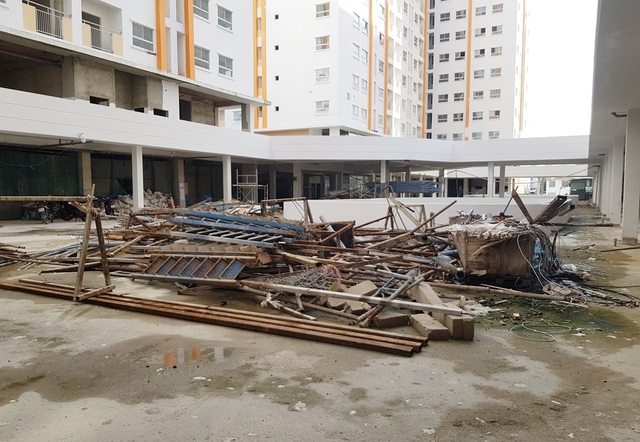 Nhà ở xã hội: Dân “chán ngắt” vì dự án chậm 3 năm vẫn tiếp tục... “rùa bò” (!?) - 1 Nhà ở xã hội: Dân “chán ngắt” vì dự án chậm 3 năm vẫn tiếp tục... “rùa bò” (!?) - 1