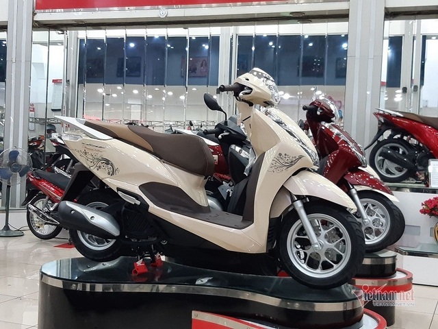 Honda Lead, Winner X giảm giá ào ào, lợi hơn mua SH - 2