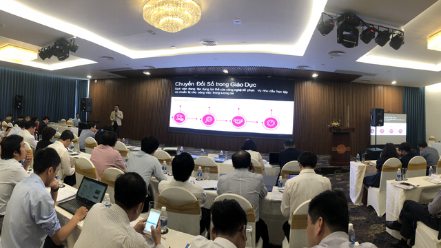 “Thành thạo ứng dụng CNTT là “chìa khoá vàng” để thành công” - 2 “Thành thạo ứng dụng CNTT là “chìa khoá vàng” để thành công” - 2