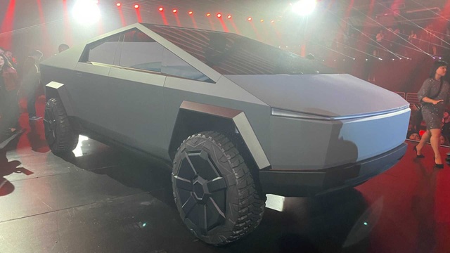 Tesla gây sốc với mẫu xe bán tải chống đạn Cybertruck giá chỉ từ 39.900 USD - 17