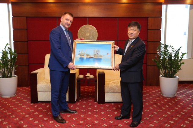 Tăng cường mối quan hệ hợp tác hữu nghị giữa thế hệ trẻ dầu khí Việt Nam – Liên bang Nga - 1 Tăng cường mối quan hệ hợp tác hữu nghị giữa thế hệ trẻ dầu khí Việt Nam – Liên bang Nga - 1