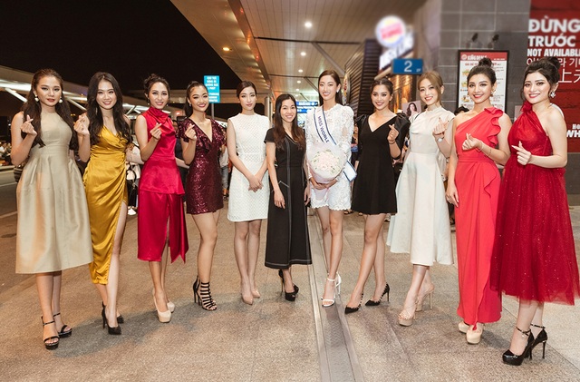 Đỗ Mỹ Linh, Tiểu Vy tiễn Lương Thùy Linh đi thi Hoa hậu Thế giới - 3 Đỗ Mỹ Linh, Tiểu Vy tiễn Lương Thùy Linh đi thi Hoa hậu Thế giới - 3