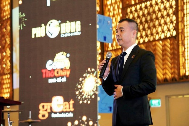 Vụ Món Huế đóng cửa: Ông Huy Nhật và nhóm nhà đầu tư ngoại đang “diễn kịch”? - 2 Vụ Món Huế đóng cửa: Ông Huy Nhật và nhóm nhà đầu tư ngoại đang “diễn kịch”? - 2