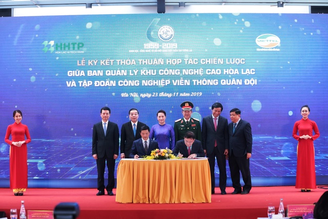 Chủ tịch Quốc hội: Khu Công nghệ cao Hòa Lạc phải là trung tâm đào tạo nguồn nhân lực công nghệ bậc cao - 5 Chủ tịch Quốc hội: Khu Công nghệ cao Hòa Lạc phải là trung tâm đào tạo nguồn nhân lực công nghệ bậc cao - 5