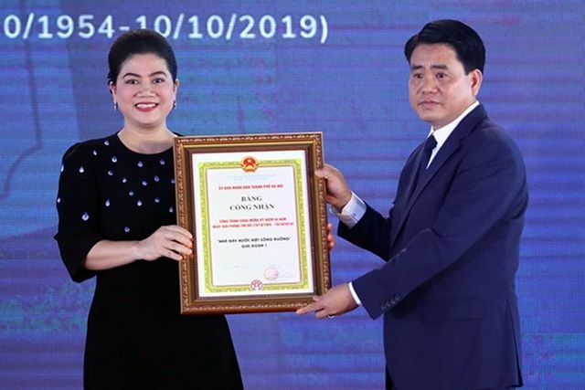 Nữ Tổng giám đốc bất ngờ rời ghế nóng, tỷ phú Trịnh Văn Quyết thêm tuyên bố gây sốc - 1 Nữ Tổng giám đốc bất ngờ rời ghế nóng, tỷ phú Trịnh Văn Quyết thêm tuyên bố gây sốc - 1