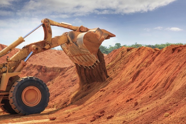 Thỏa thuận bô xít của Trung Quốc với Ghana: Bẫy nợ, ô nhiễm môi trường và các mối đe dọa tiềm ẩn - 1 Thỏa thuận bô xít của Trung Quốc với Ghana: Bẫy nợ, ô nhiễm môi trường và các mối đe dọa tiềm ẩn - 1