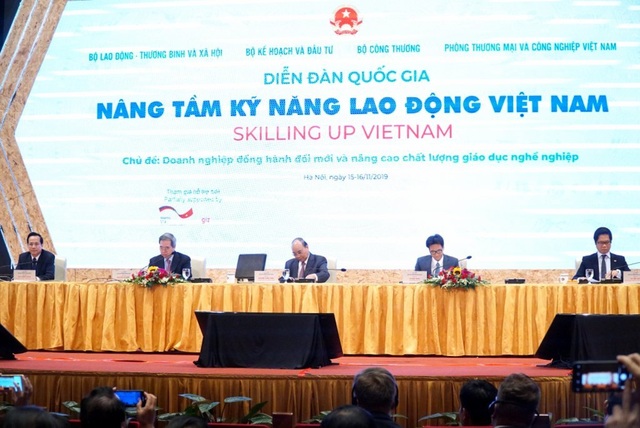 “Phát triển giáo dục nghề nghiệp cần sự đồng hành của doanh nghiệp” - 1 “Phát triển giáo dục nghề nghiệp cần sự đồng hành của doanh nghiệp” - 1