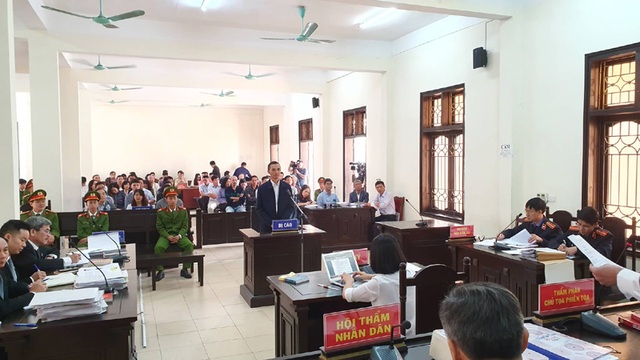 Ông Trương Minh Tuấn vắng mặt, hoãn phiên tòa xử thuộc cấp - 1 Ông Trương Minh Tuấn vắng mặt, hoãn phiên tòa xử thuộc cấp - 1