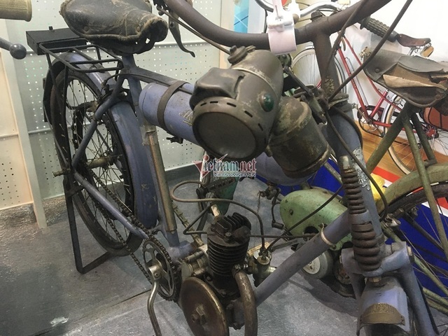 Xe đạp cổ 109 năm tuổi hàng hiếm giá hơn 200 triệu ở Hà Nội | Báo Dân trí